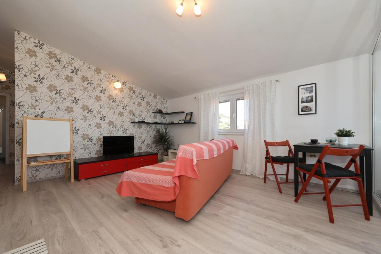 Apartment Zanov Preko Luaran gambar