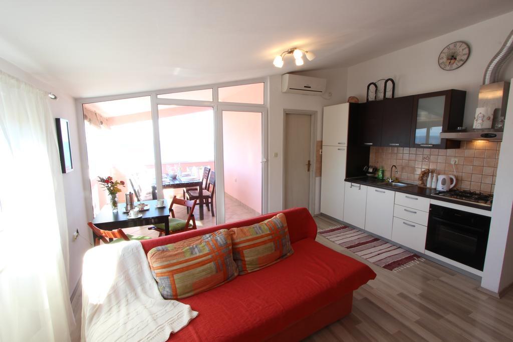 Apartment Zanov Preko Luaran gambar